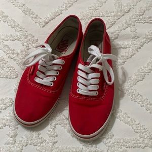 WOMENS Low Pro Vans